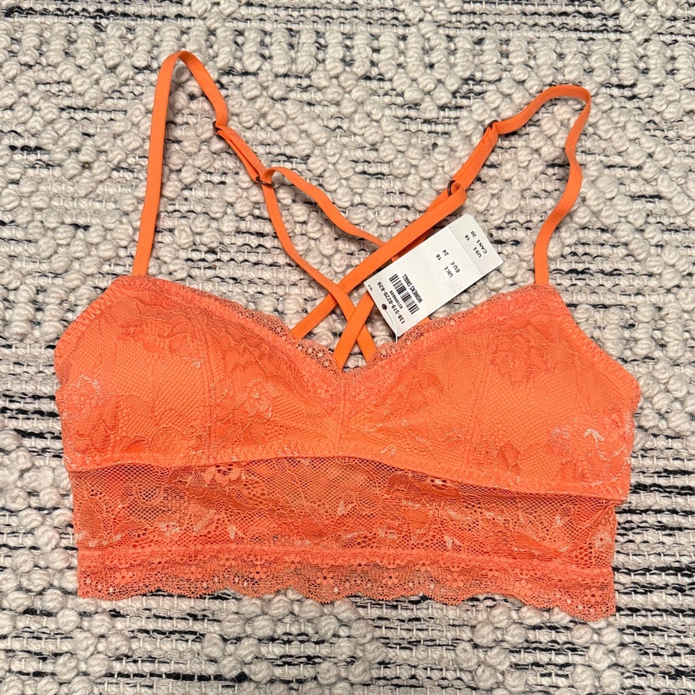 Abercrombie & Fitch Coral Lace Bandeau